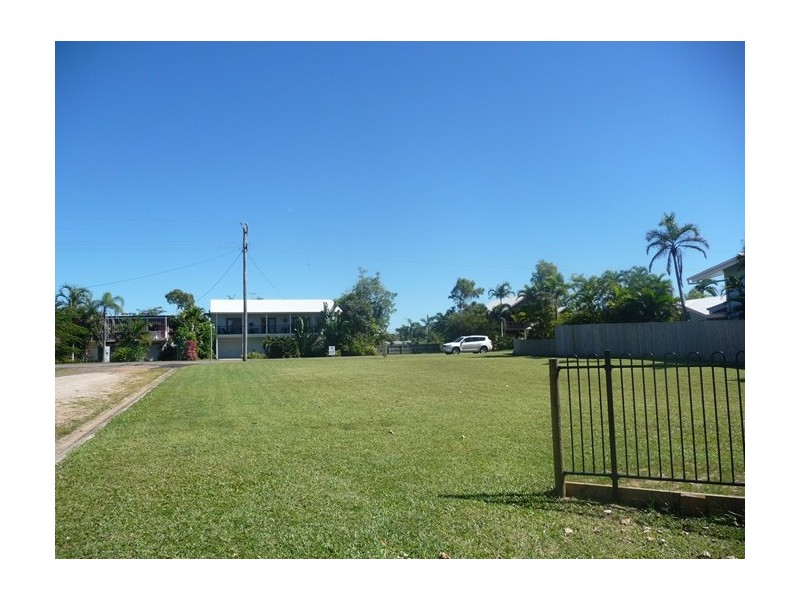 90 Reid Road, Wongaling Beach QLD 4852