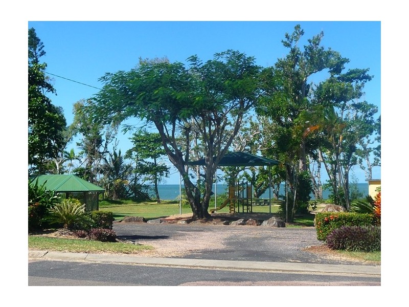 90 Reid Road, Wongaling Beach QLD 4852
