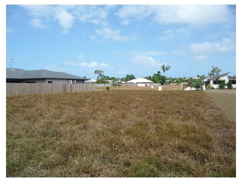 44 Midshipman Street, South Mission Beach QLD 4852