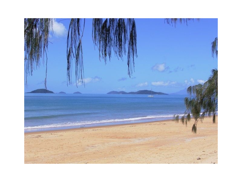 Mission Beach QLD 4852
