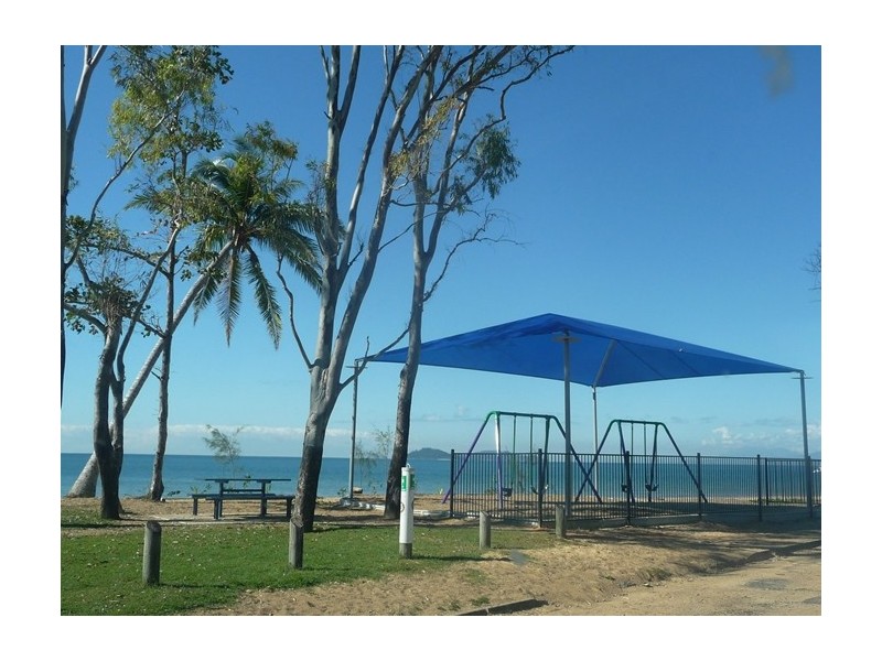 39 Mariner Drive, South Mission Beach QLD 4852