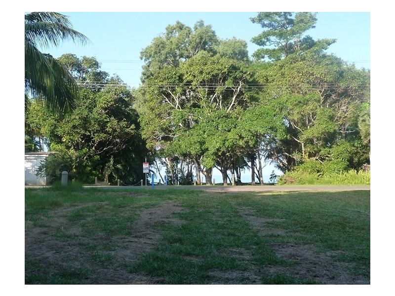 19 Reid Road, Wongaling Beach QLD 4852