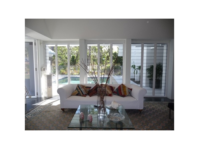 31 Pacific Parade, Mission Beach QLD 4852