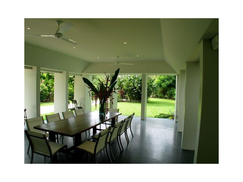 31 Pacific Parade, Mission Beach QLD 4852