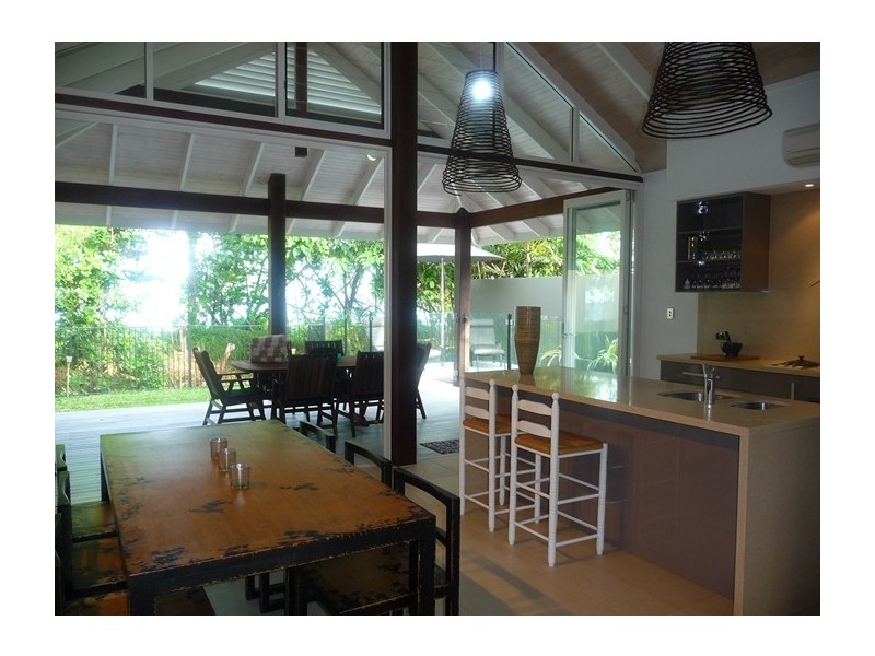 Mission Beach QLD 4852