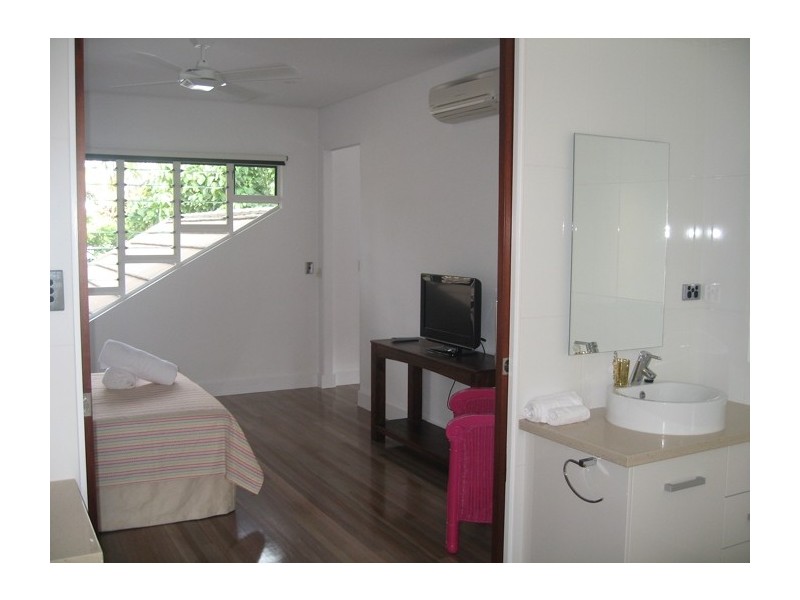 Mission Beach QLD 4852