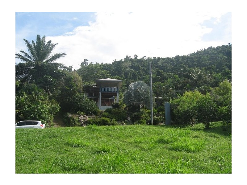43 Cutten Street, Bingil Bay QLD 4852