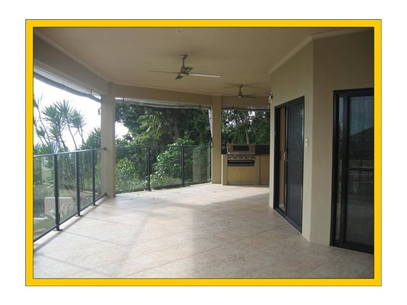 Mission Beach QLD 4852