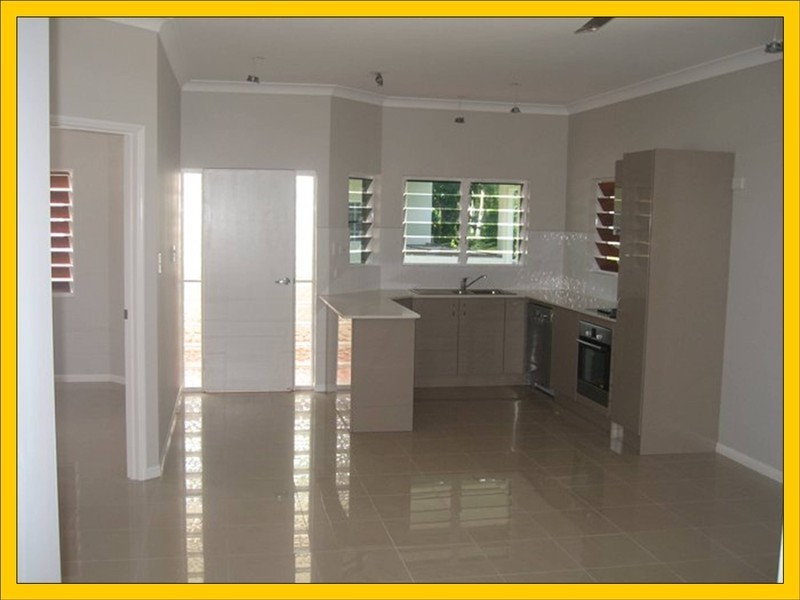 Unit 10, 22 Wongaling Beach Road, Wongaling Beach QLD 4852