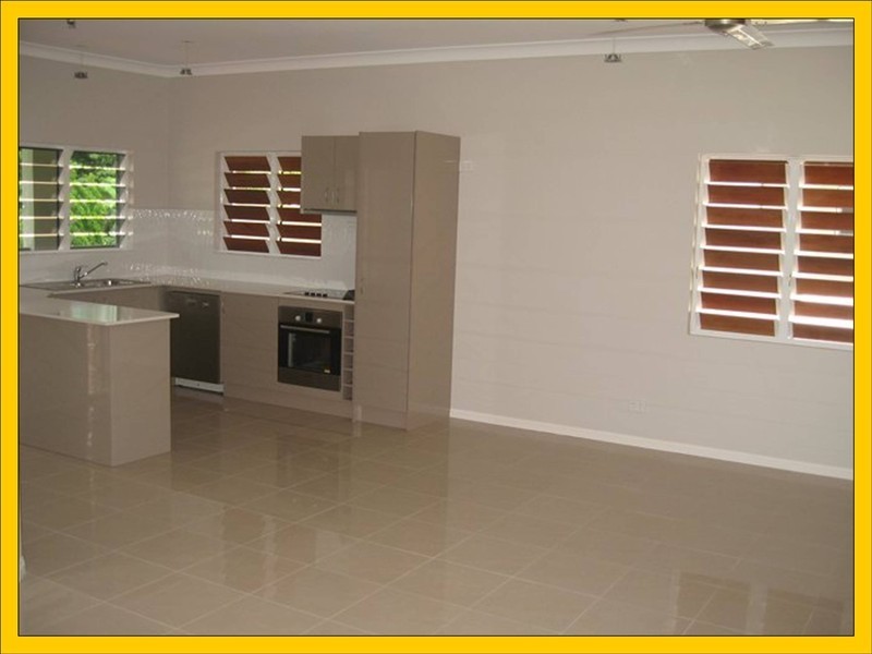 Unit 10, 22 Wongaling Beach Road, Wongaling Beach QLD 4852