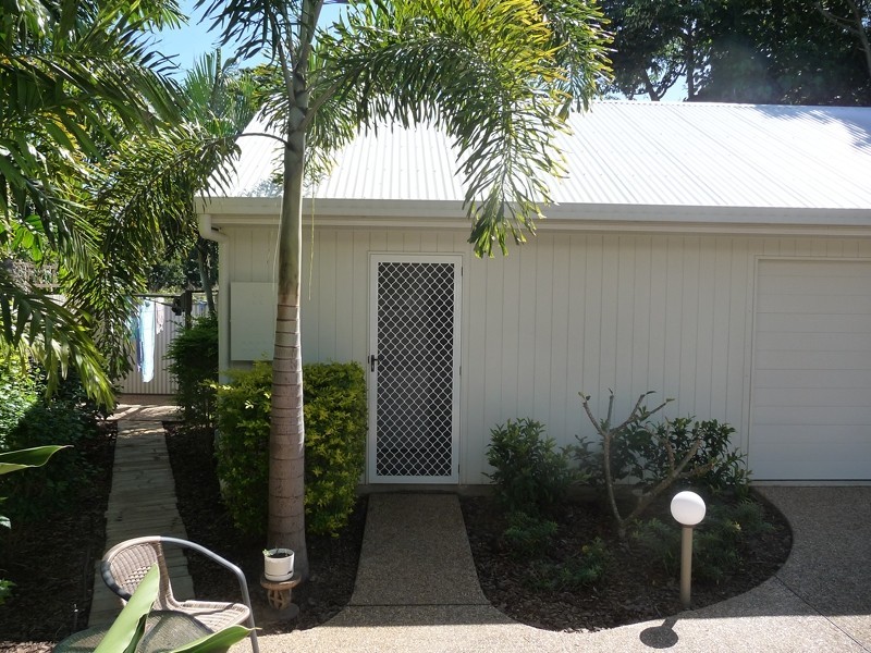 11 Southward Street, Mission Beach QLD 4852