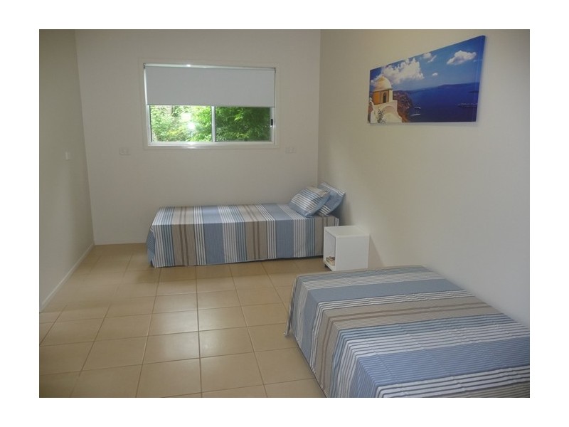 11 Southward Street, Mission Beach QLD 4852