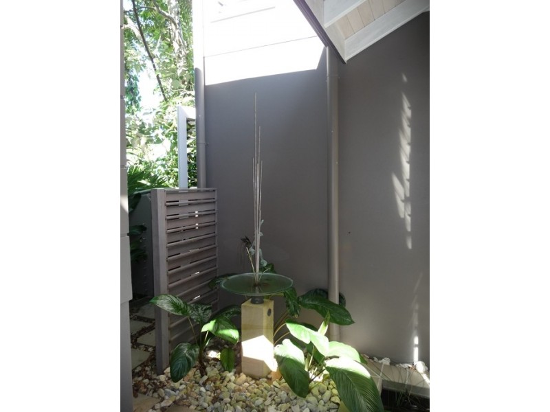 2,19 Mitchell Street, Mission Beach QLD 4852