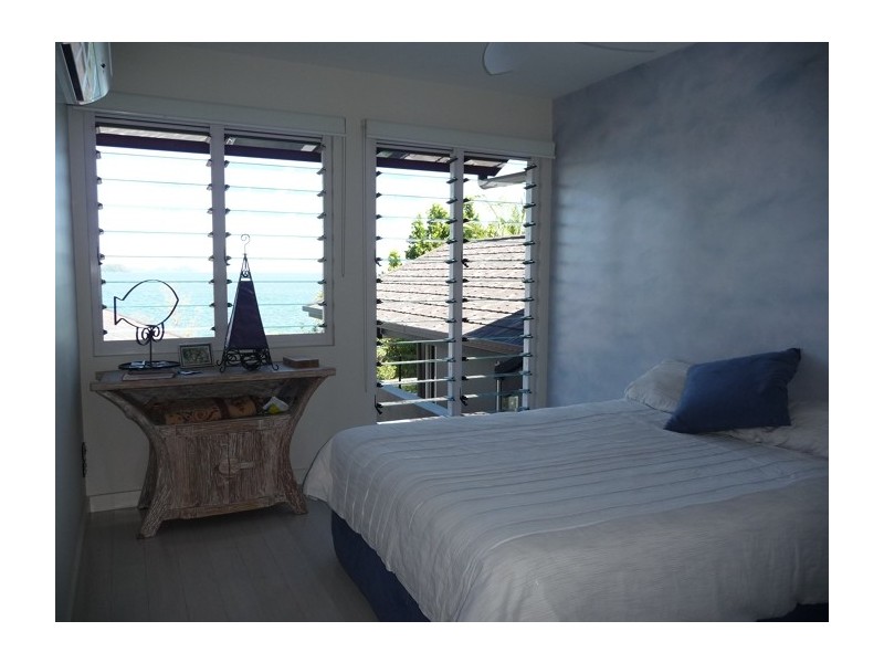 2,19 Mitchell Street, Mission Beach QLD 4852