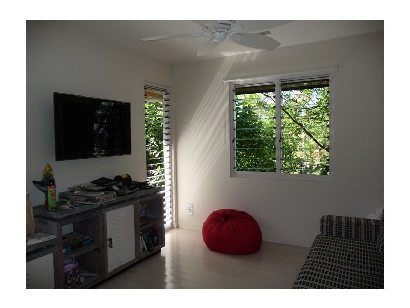 2,19 Mitchell Street, Mission Beach QLD 4852