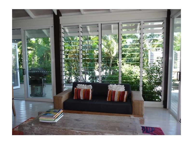 2,19 Mitchell Street, Mission Beach QLD 4852