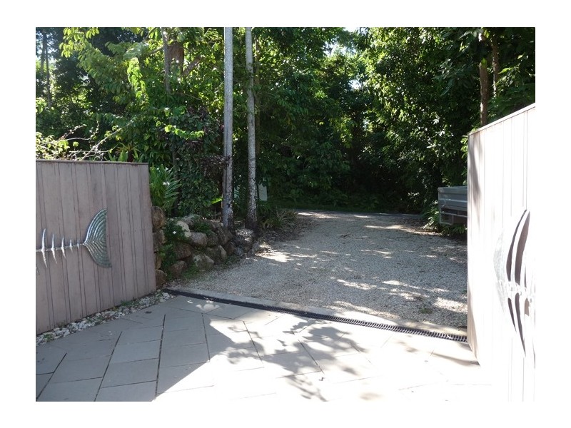 2,19 Mitchell Street, Mission Beach QLD 4852