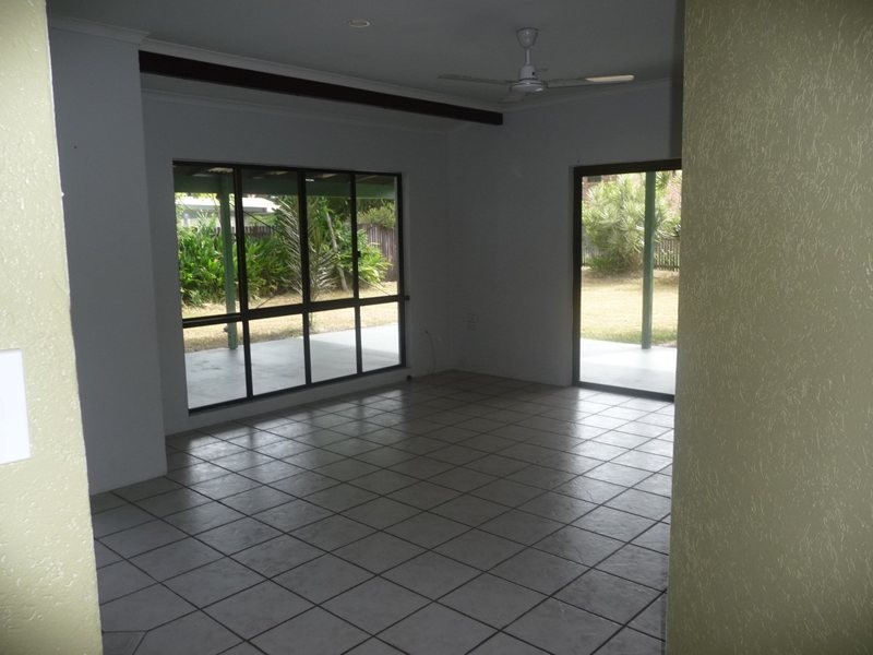 34 Holland Street, Wongaling Beach QLD 4852