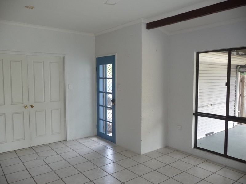 34 Holland Street, Wongaling Beach QLD 4852