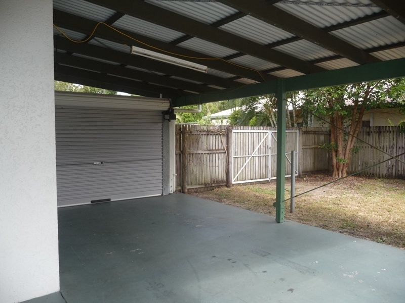 34 Holland Street, Wongaling Beach QLD 4852