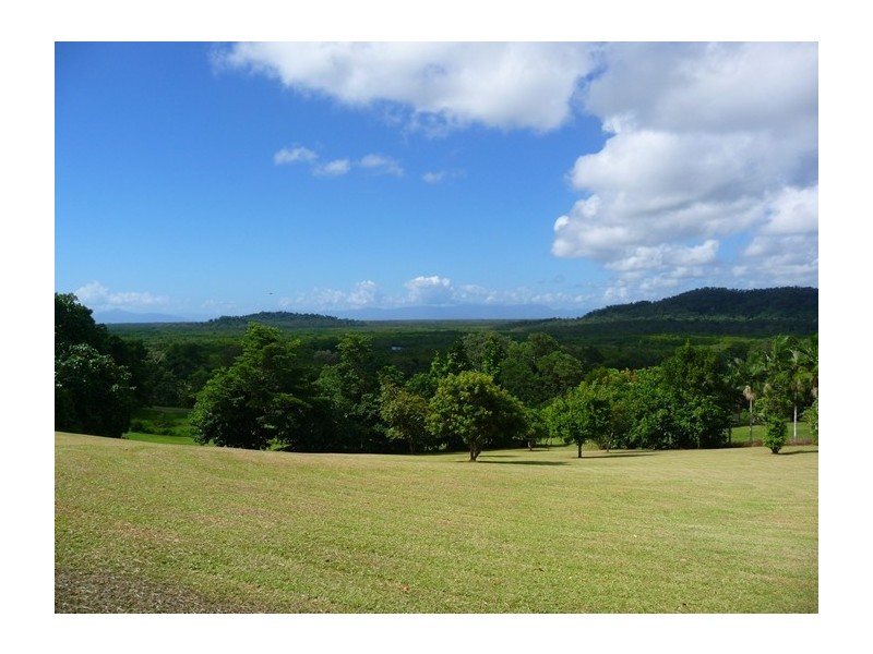 Carmoo QLD 4852