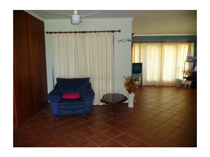 Carmoo QLD 4852