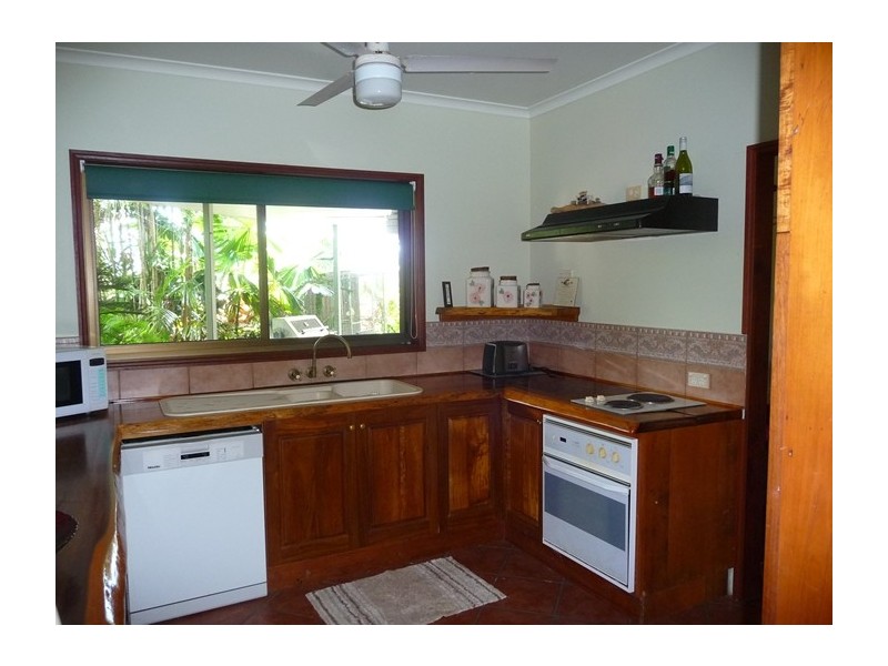 Carmoo QLD 4852