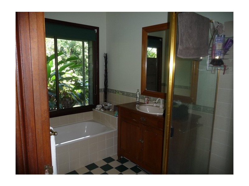 Carmoo QLD 4852