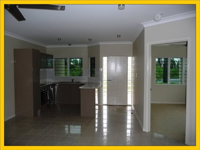 Unit 8, 22 Wongaling Beach Road, Wongaling Beach QLD 4852