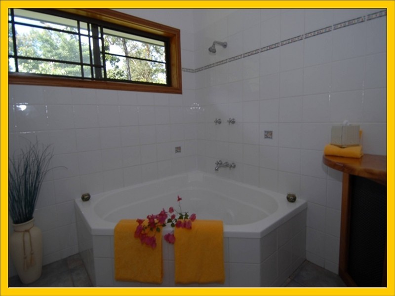 5 Kurrajong Close, Wongaling Beach QLD 4852