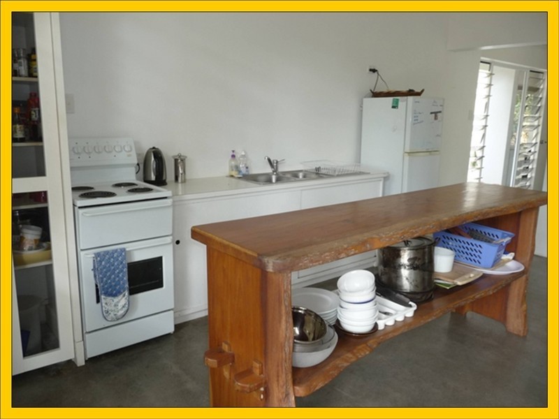 33 Pacific Street, Mission Beach QLD 4852