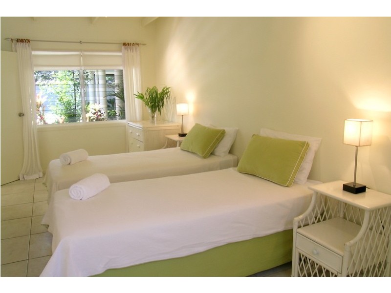 20 Donkin Lane, Mission Beach QLD 4852