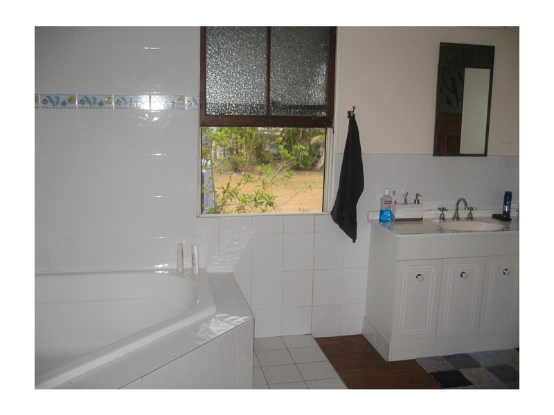 49 Holland Street, Wongaling Beach QLD 4852