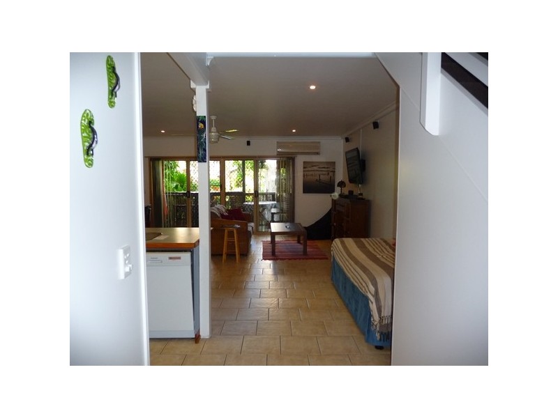 10, 2032 Tully Mission Beach Road, Mission Beach QLD 4852