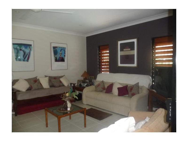 3 McNamara St, Mission Beach QLD 4852