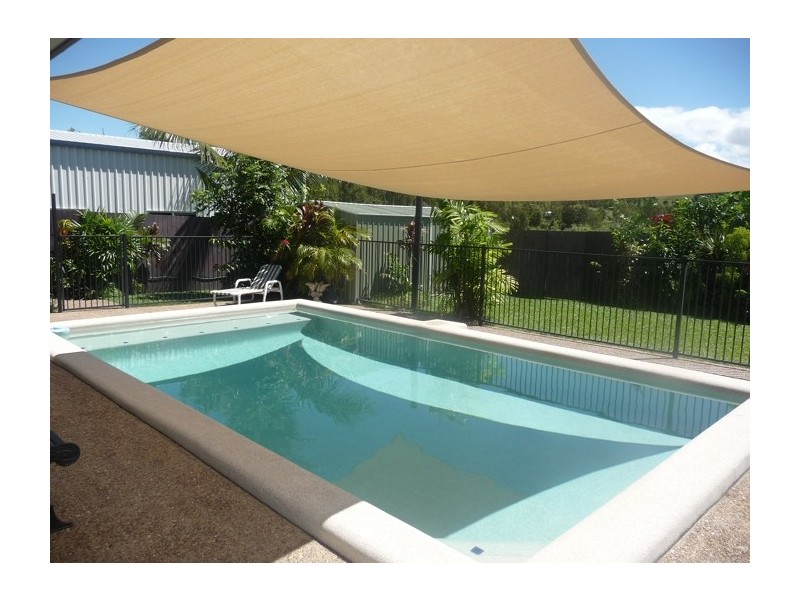 3 McNamara St, Mission Beach QLD 4852