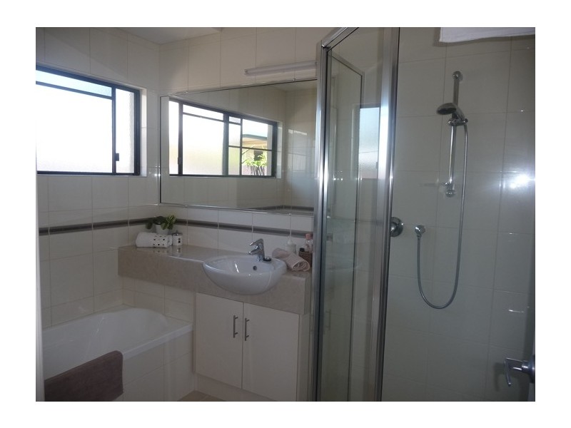 3 McNamara St, Mission Beach QLD 4852