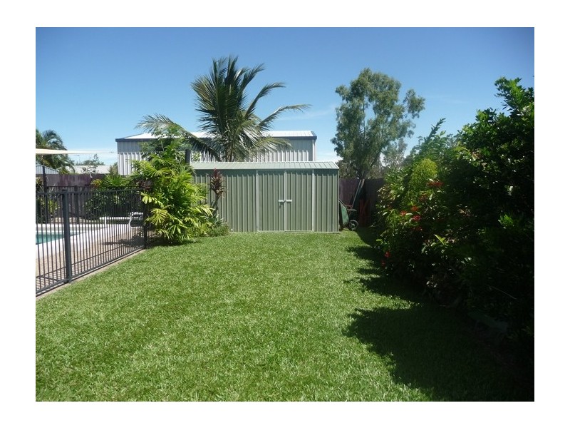 3 McNamara St, Mission Beach QLD 4852