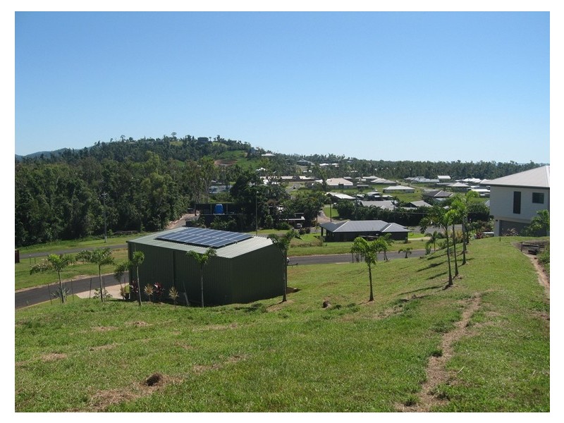 19 Riverside Terrace, South Mission Beach QLD 4852