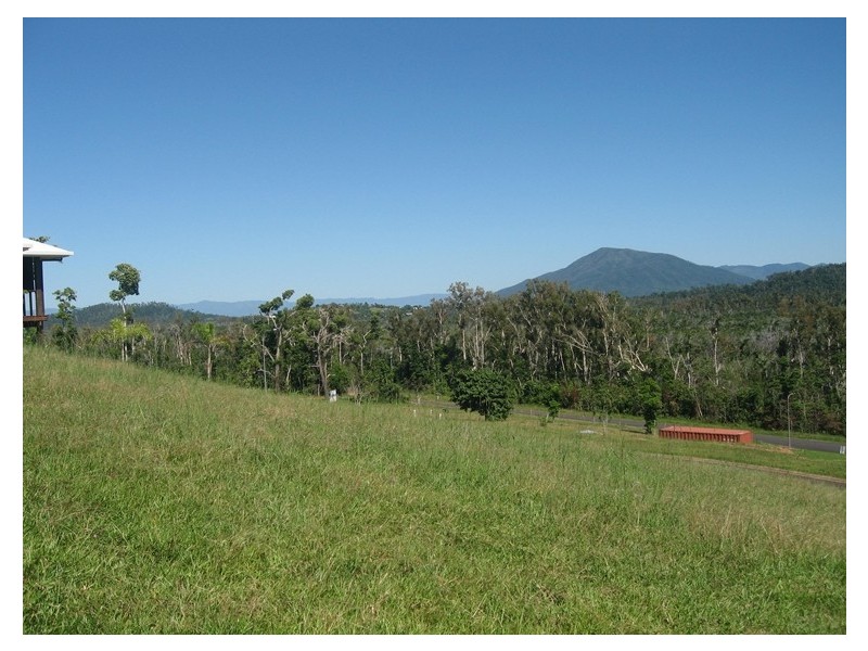 19 Riverside Terrace, South Mission Beach QLD 4852