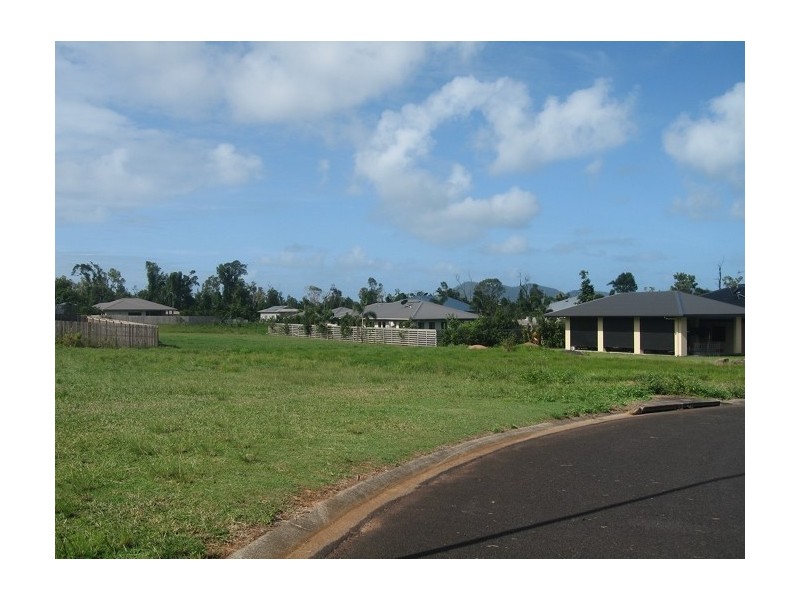 25 Genoa Ct, South Mission Beach QLD 4852