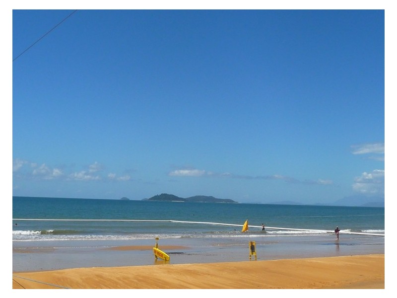25 Genoa Ct, South Mission Beach QLD 4852