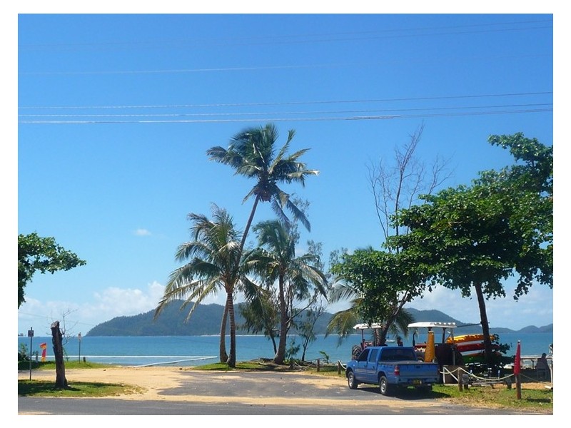 104 Kennedy Esplanade, South Mission Beach QLD 4852