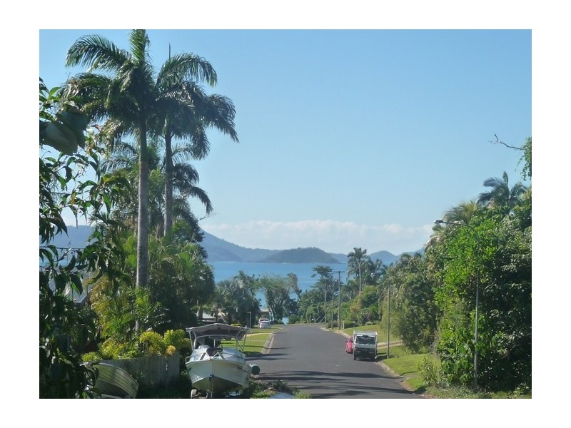 20 Campbell Terrace, South Mission Beach QLD 4852