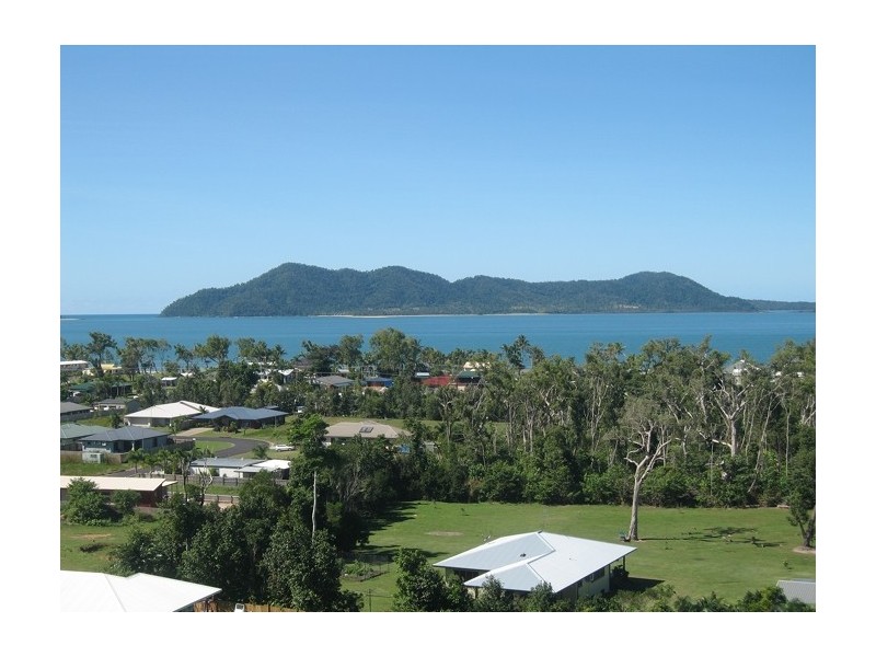 1 Bedarra Terrace, South Mission Beach QLD 4852