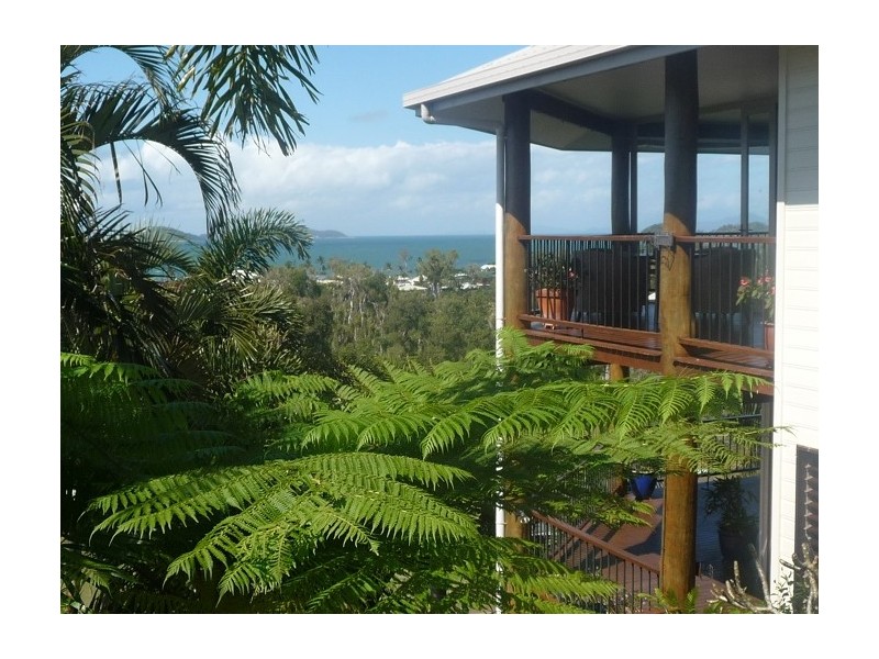 1 Bedarra Terrace, South Mission Beach QLD 4852