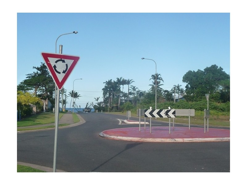 2 Shore St, Wongaling Beach QLD 4852