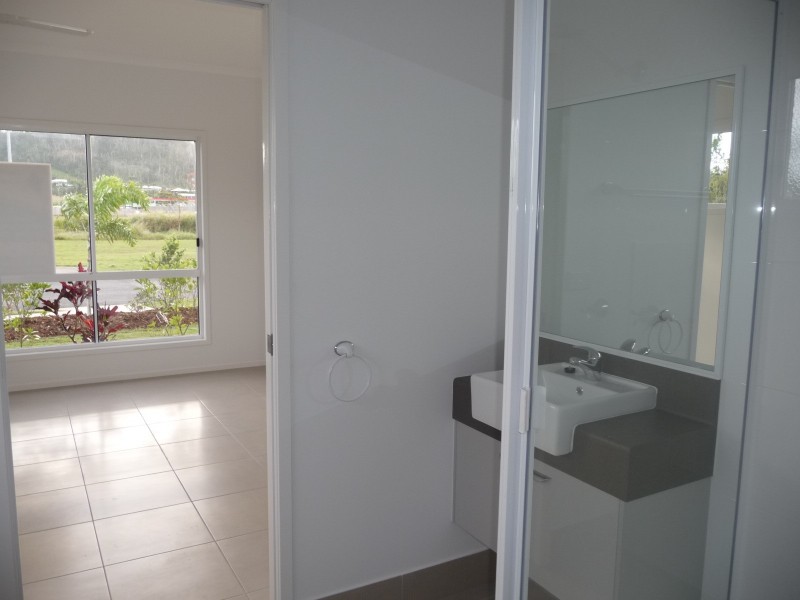 2 Shore St, Wongaling Beach QLD 4852