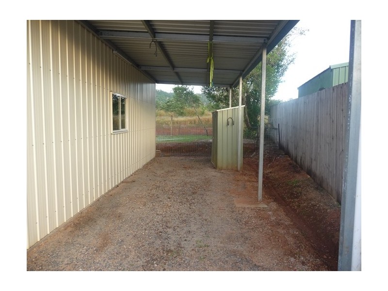 8 Lindquist Close, Mission Beach QLD 4852