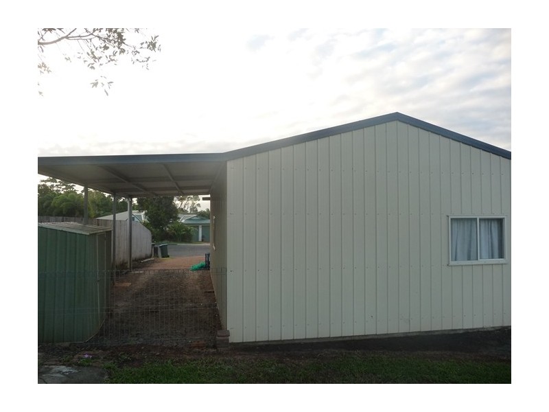 8 Lindquist Close, Mission Beach QLD 4852